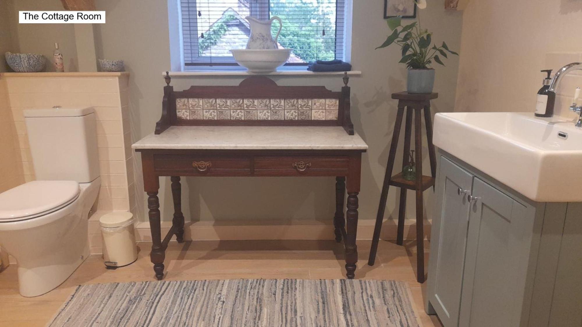 Cotswold Cottage Bed & Breakfast Luckington Екстер'єр фото
